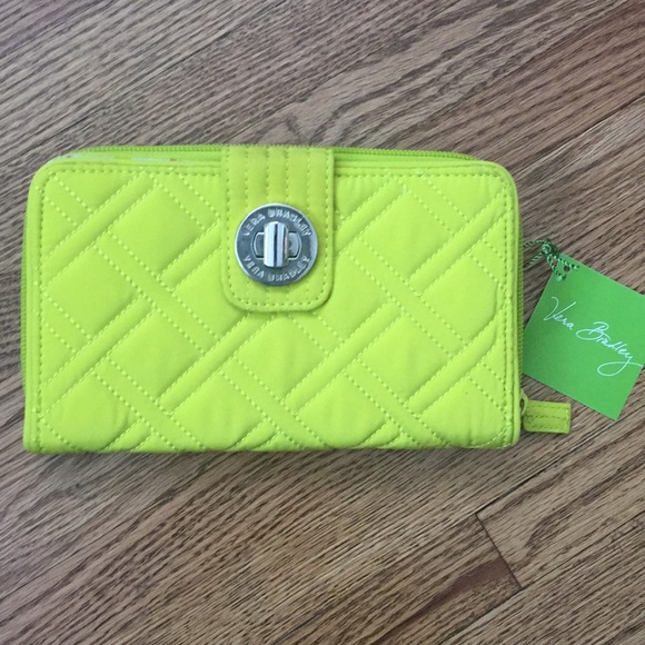 Vera Bradley Handbags - New with tags!  Vera Bradley wallet